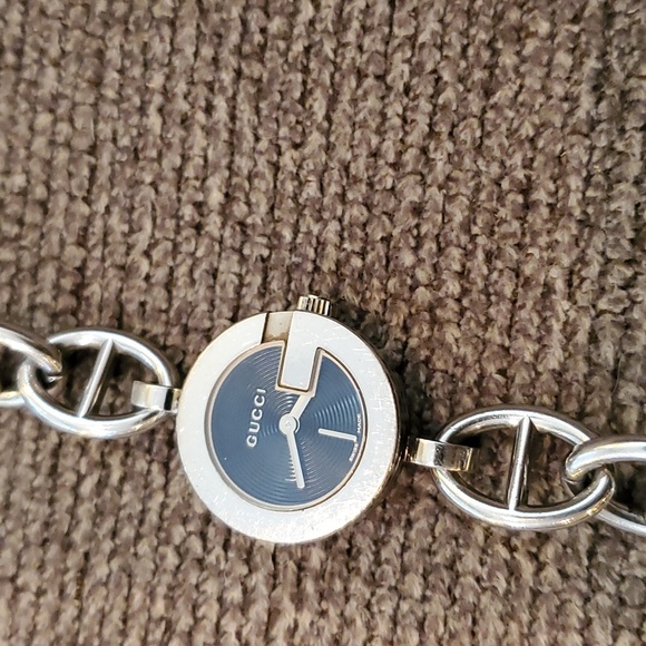 Gucci silver bracelet watch - Picture 2 of 6